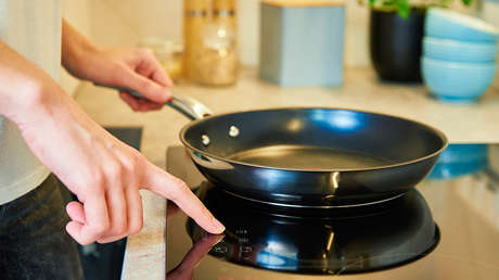 Los peligros de las sartenes con teflón y cómo evitarlos