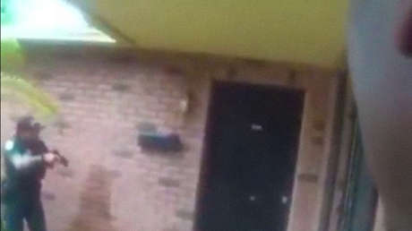 VIDEO: Policía dispara por error a la persona que llamó a emergencias en EE.UU.