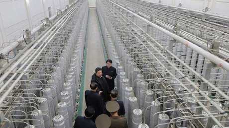 Pionyang califica de "irreversible" su estatus de país con armas nucleares