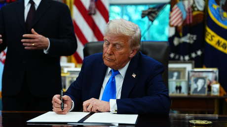 Nuevo 'golpe' de Trump contra los inmigrantes que podría impactar la industria tecnológica de EE.UU.