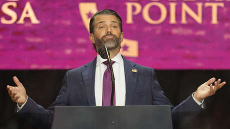 VIDEO: El hijo de Trump imita cómo le regaña su padre