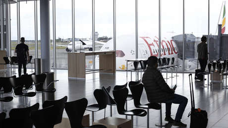 Cierran el aeropuerto de la capital de Dinamarca en medio de reportes de drones