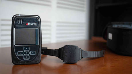 Denuncias de fallos en las pulseras antimaltrato generan polémica en España