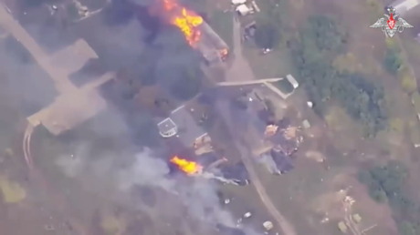 VIDEO: El maratón 'zumbador' ruso que no deja dormir al enemigo