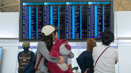 Evacuación masiva de aeronaves en Hong Kong ante la llegada del supertifón Ragasa