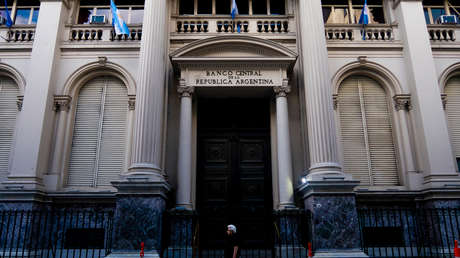 ¿'Swap' no es deuda? Lo que se sabe de la negociación entre EE.UU. y Argentina