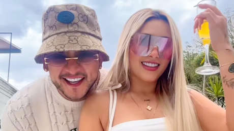 Detienen a una actriz porno cercana a los músicos colombianos asesinados en México