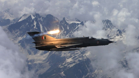 VIDEO: El legendario MiG-21 realiza su último vuelo en los cielos de la India