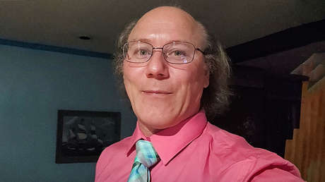 "Cumplí con mi deber": Confiesa en TV que asesinó a sus padres y pasa esto