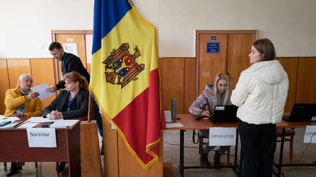 Arrancan en Moldavia las elecciones parlamentarias vitales en medio de represión a la oposición