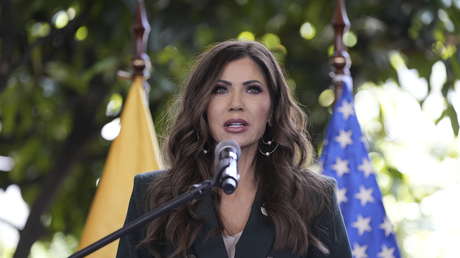 Noem viajará a Ecuador para "definir la ubicación" de las bases de EE.UU.