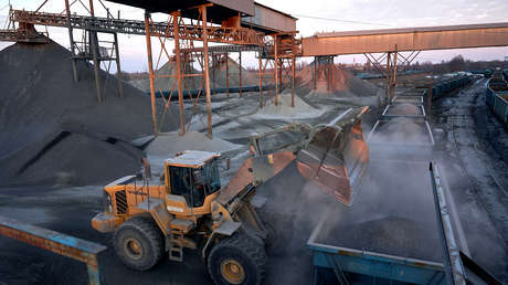 Orbán: Occidente está robando al pueblo de Ucrania con el pretexto de protegerlo