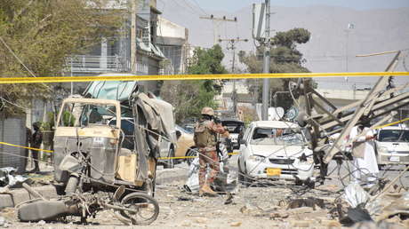 FUERTE VIDEO: Un coche bomba explota en Pakistán dejando decenas de víctimas
