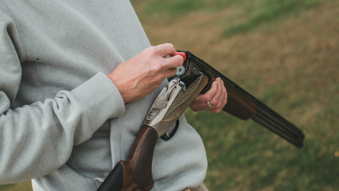 Adolescente muere después de que un compañero de caza le dispare al confundirlo con una ardilla