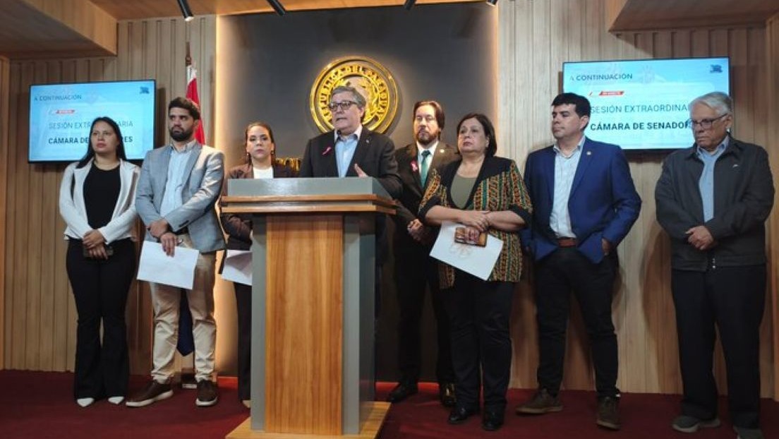 Denuncian a un presidente suramericano por enriquecimiento ilícito y abuso de poder