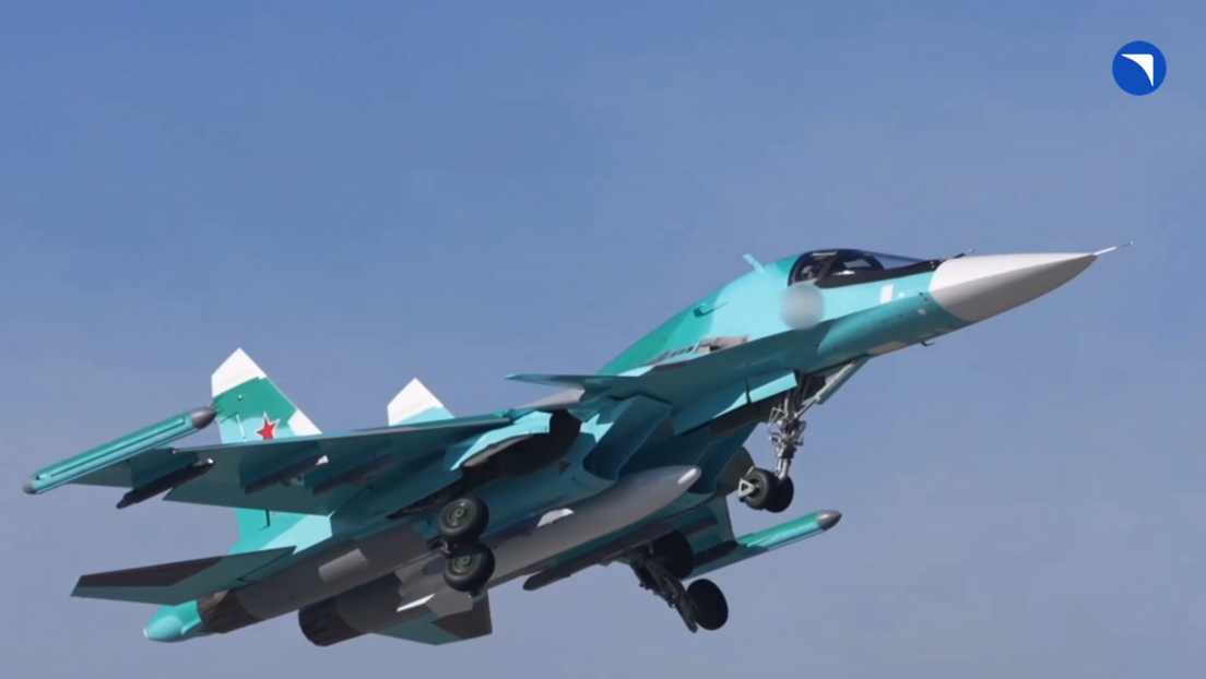 VIDEO: Nuevo lote de bombarderos portadores de bombas inteligentes engrosa la Fuerza Aérea rusa