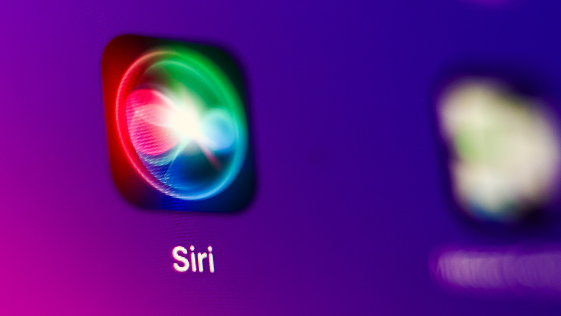 Siri, bajo la lupa de la justicia francesa por espiar a los usuarios de Apple