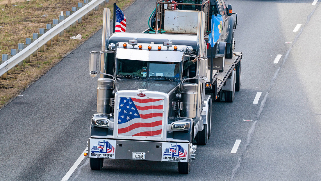 Trump anuncia un arancel del 25 % para los camiones de este tipo que entren en EE.UU.