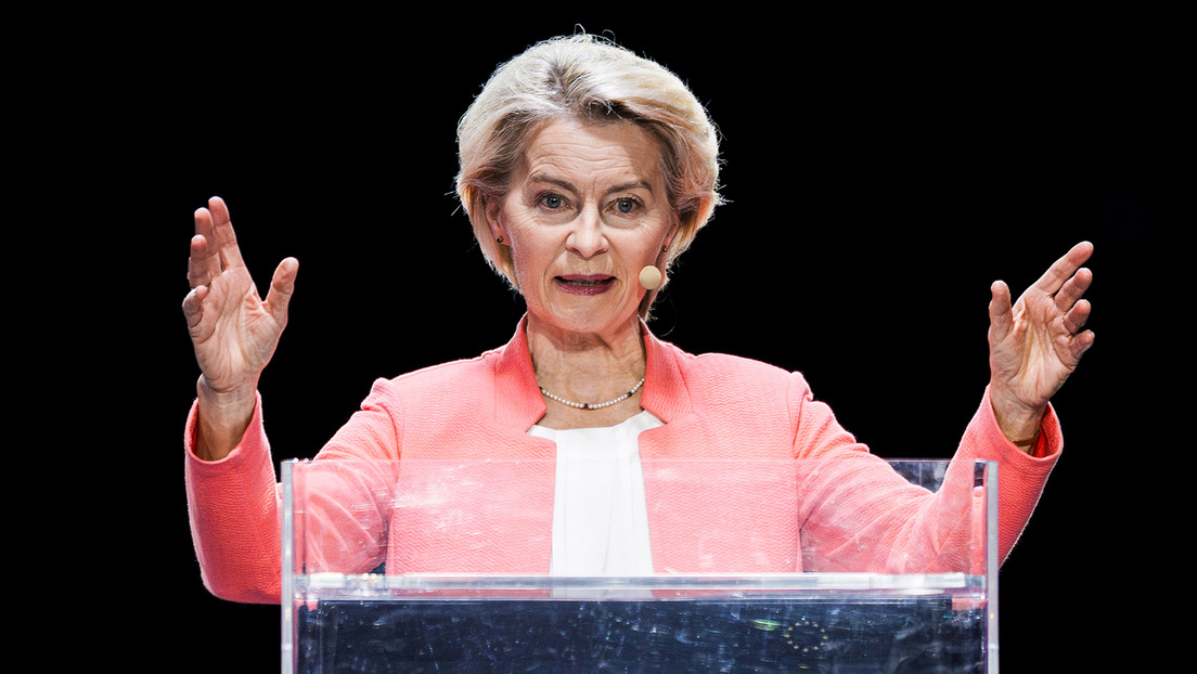 Von der Leyen culpa a Putin durante su defensa contra dos mociones de censura