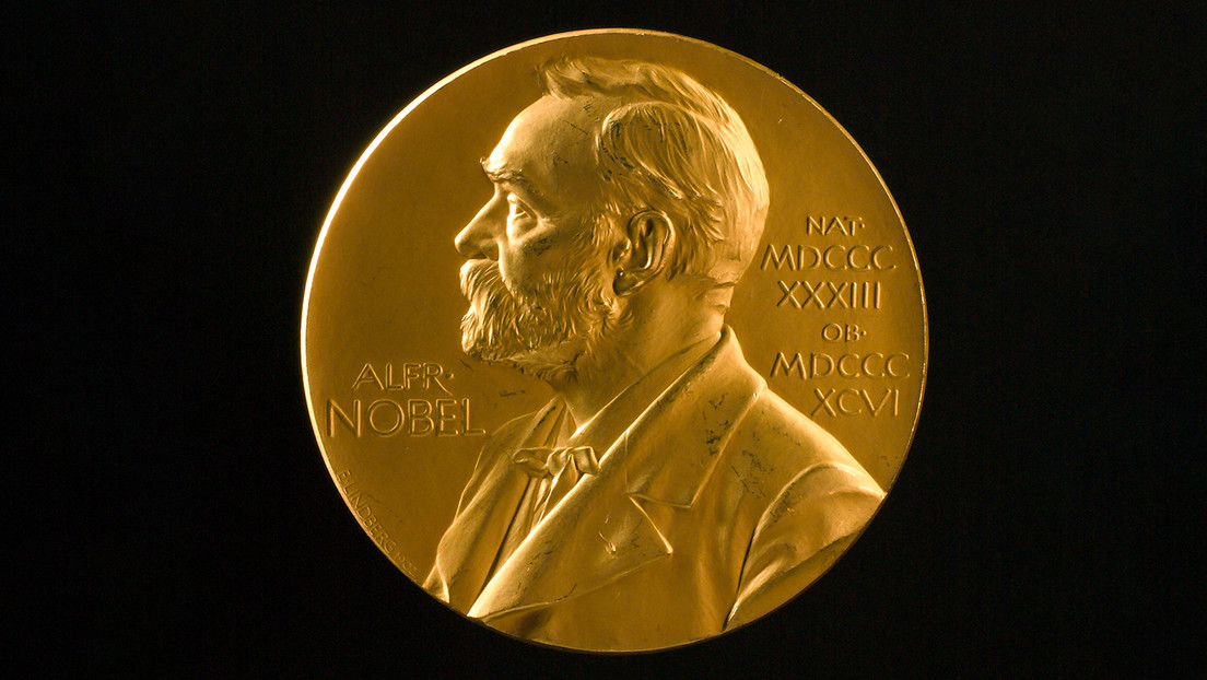 ¿Quiénes son las personas que otorgan el Nobel?