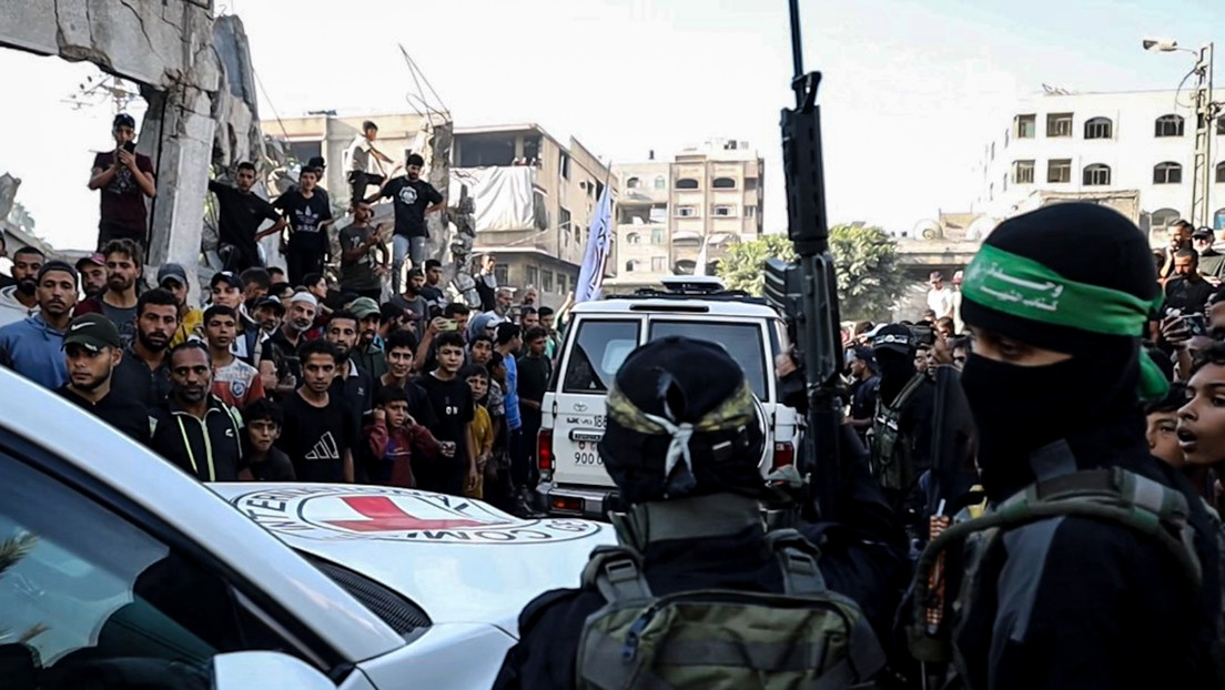 "Rápido y quizás violentamente": Trump lanza nueva amenaza a Hamás