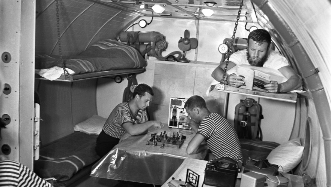 52 días bajo el agua: el experimento récord de una 'casa submarina' soviética que casi termina en tragedia