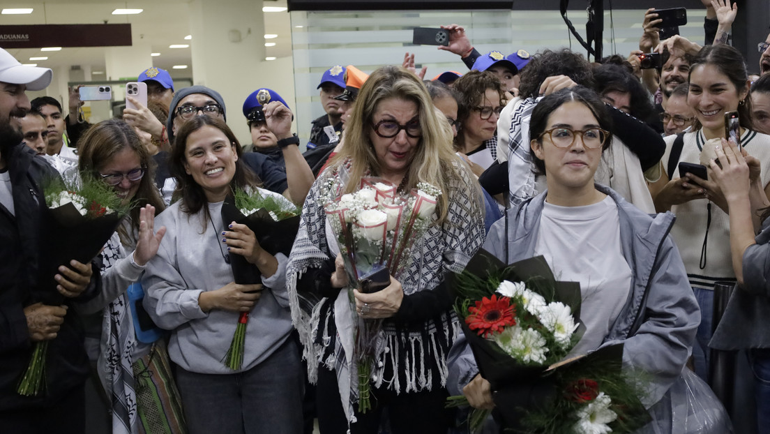 'El Quitavisas' de EE.UU. pone en la mira a una activista mexicana y esta responde