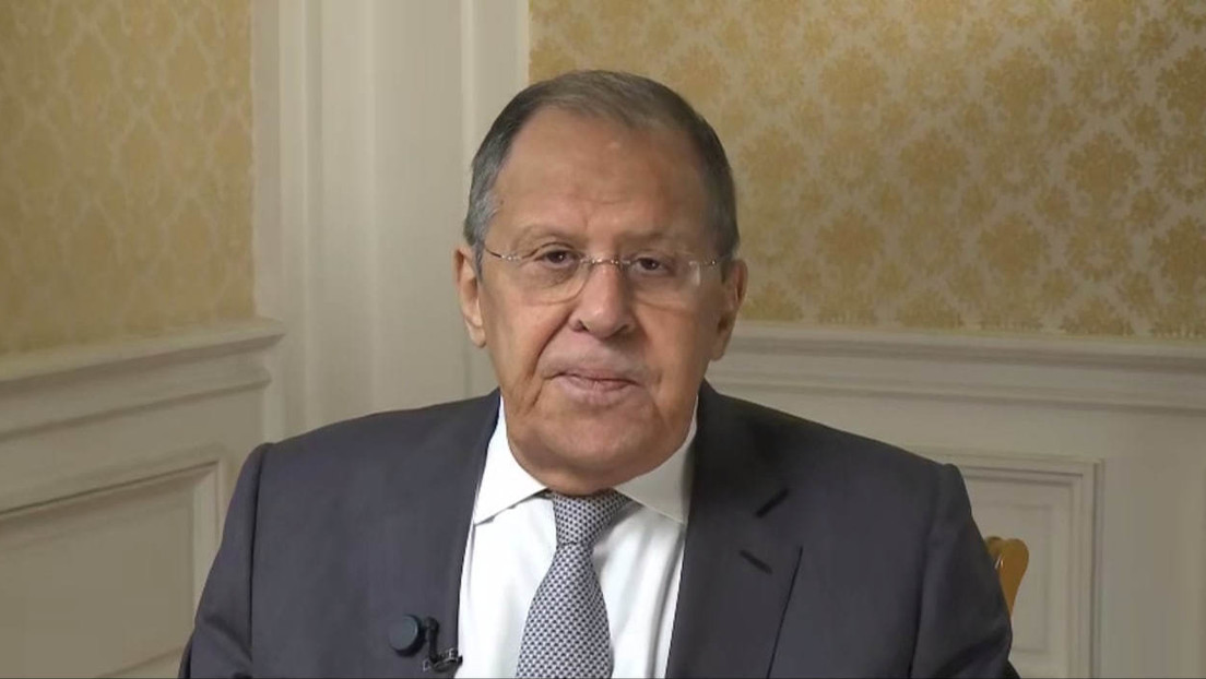 "Ejemplo de periodismo altamente profesional": Lavrov felicita a RT por su 20.º aniversario