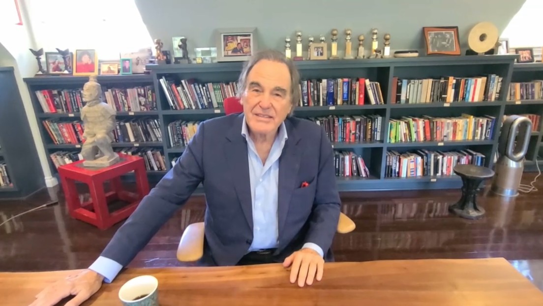 Oliver Stone celebra el 20.º aniversario de RT con un mensaje especial