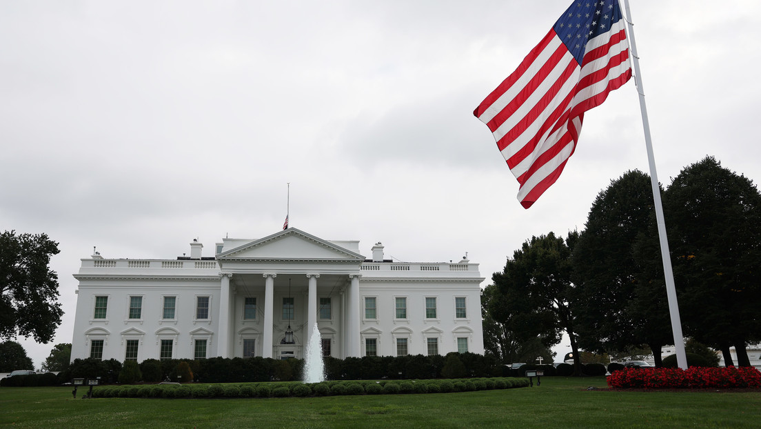 "Tu mamá": Periodista recibe brutal respuesta de la Casa Blanca sobre quién escogió Hungría para la cumbre Putin-Trump