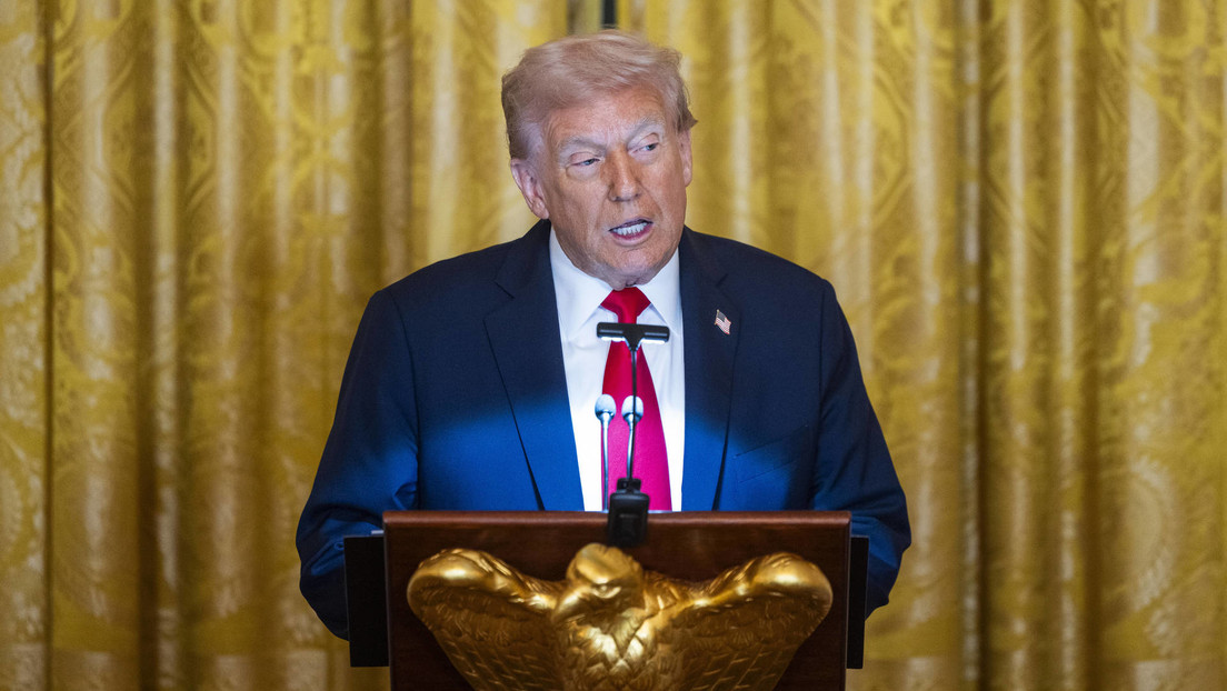 Trump apunta a Colombia en su guerra comercial en medio del roce con Petro