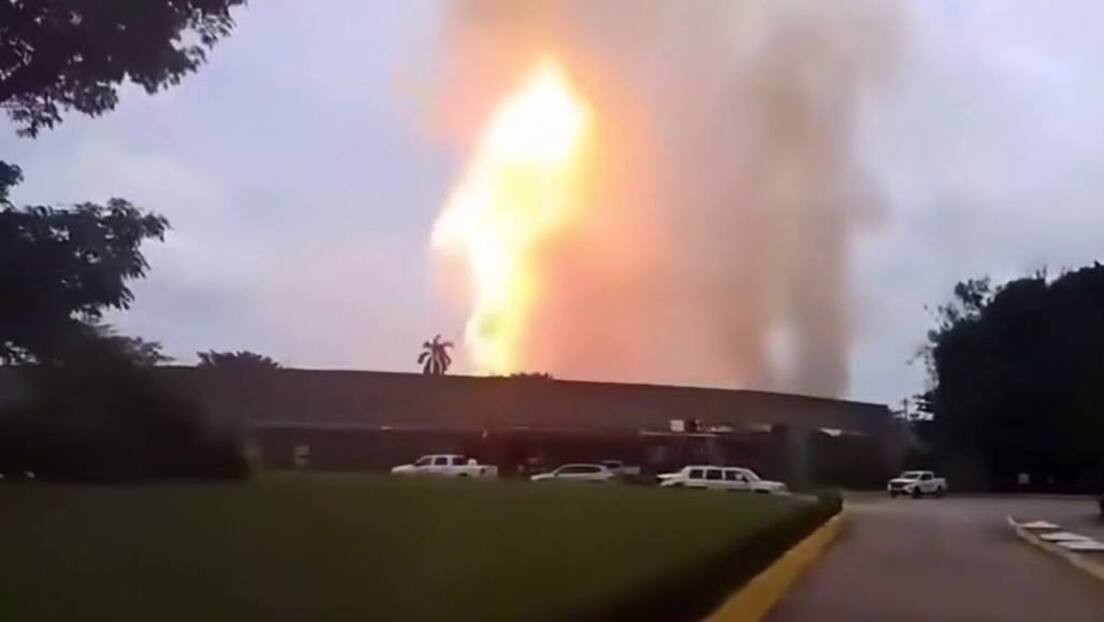 VIDEOS: Fuerte explosión en un gasoducto al sur de México deja al menos 5 heridos
