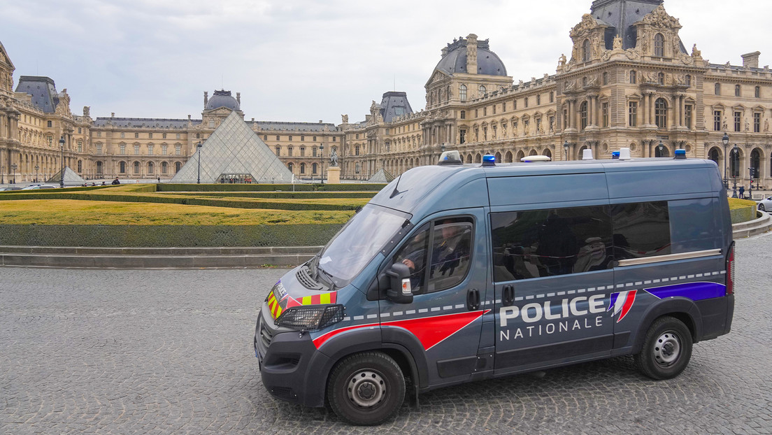 ¿Pueden ser vendidas las joyas imperiales robadas del Louvre?