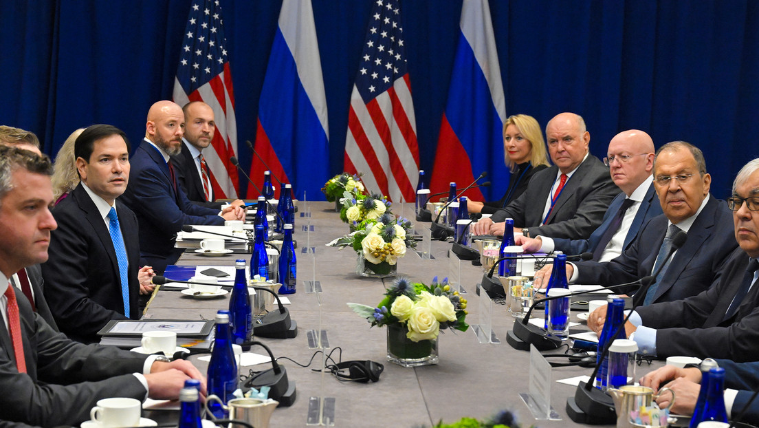 Cancillería rusa comenta "la farsa informativa" en torno a la posible reunión de Lavrov y Rubio