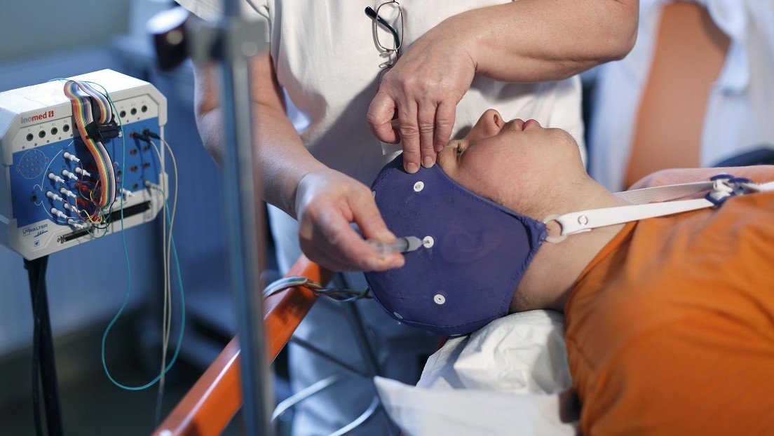 Científicos confirman una vieja teoría de audición de 'voces' en personas con esquizofrenia