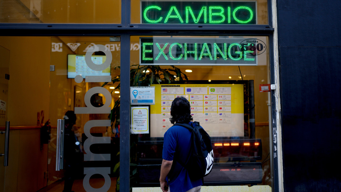 Crisis, dólares y 'narcopolítica' marcan la recta final de las legislativas argentinas