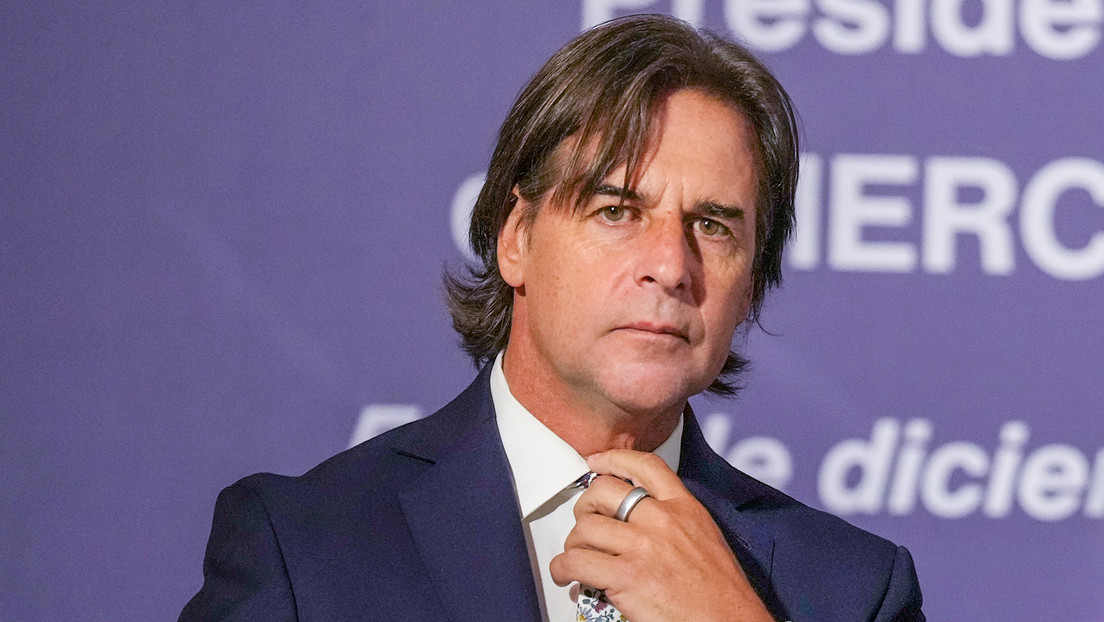 La "estafa" de un millonario contrato firmado por Lacalle Pou en Uruguay