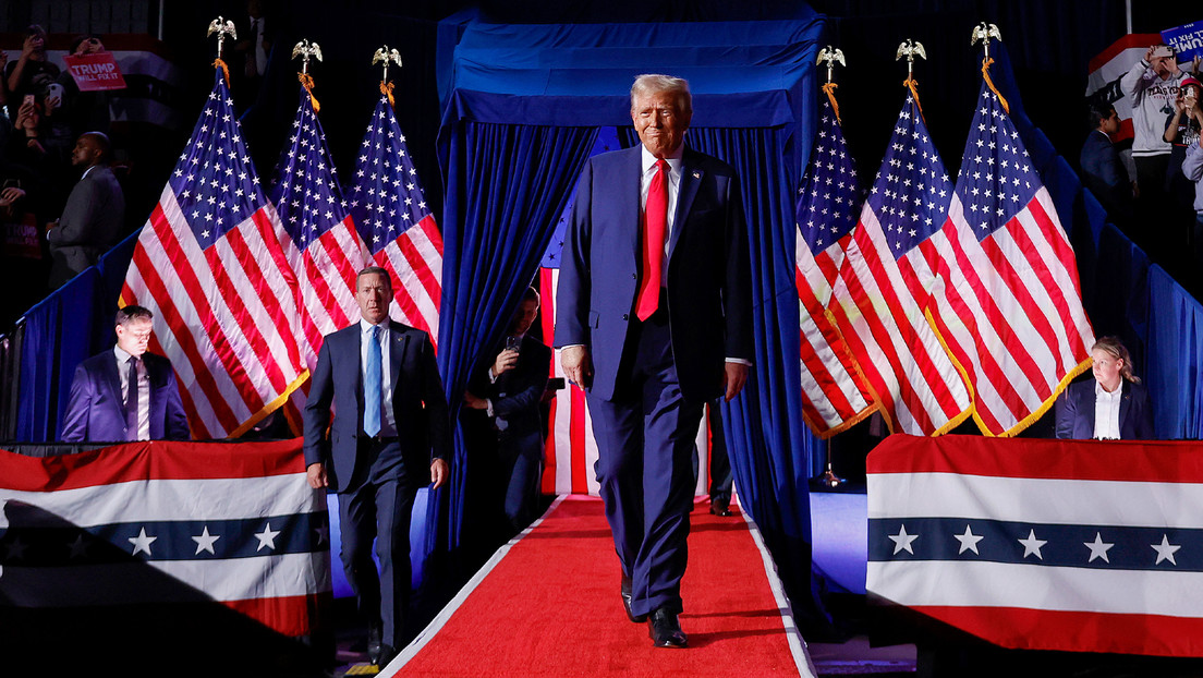 Exasesor de Trump afirma que será reelegido presidente en 2028