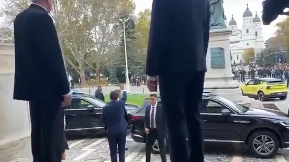 "Traidor": Abuchean al presidente rumano por su respaldo a Ucrania (VIDEO)