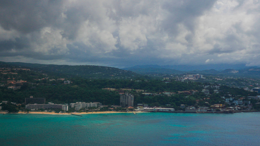 El huracán Melissa alcanza la categoría 4