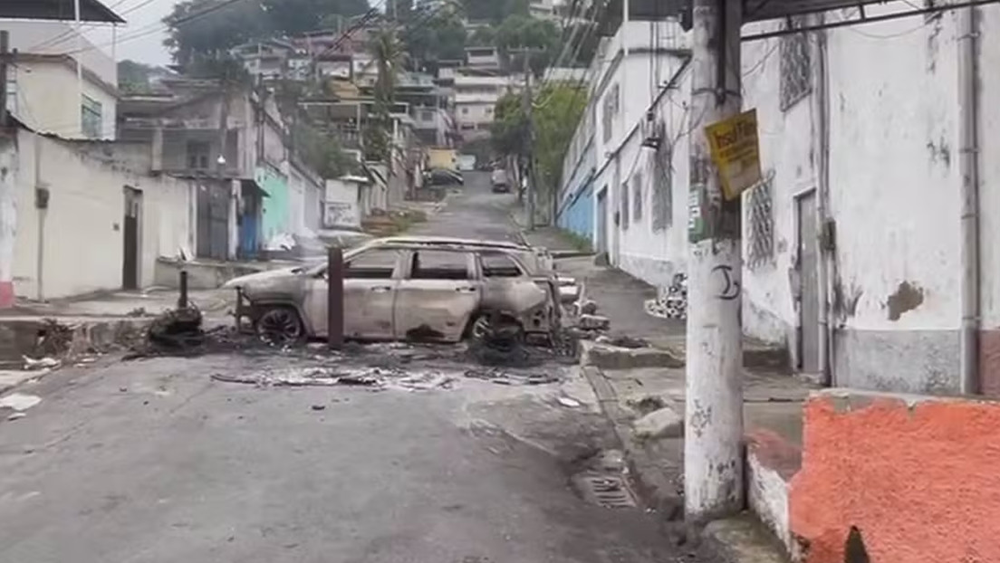 Escenas de guerra en el megaoperativo policial más letal de Río de Janeiro (VIDEOS FUERTES)