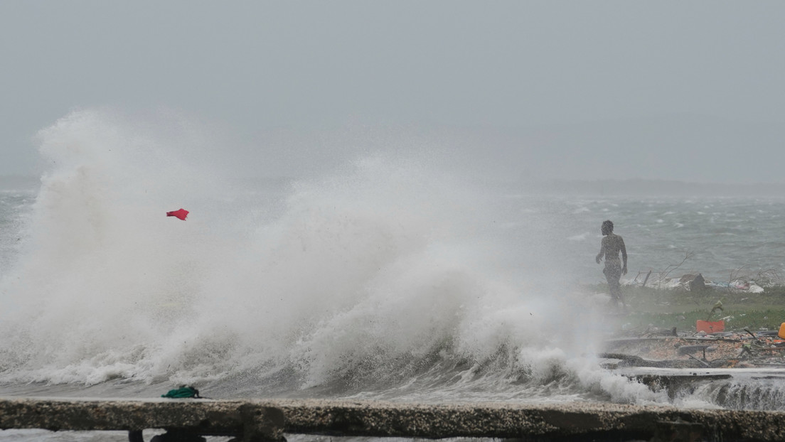 El huracán Melissa se aproxima a Cuba como categoría 4
