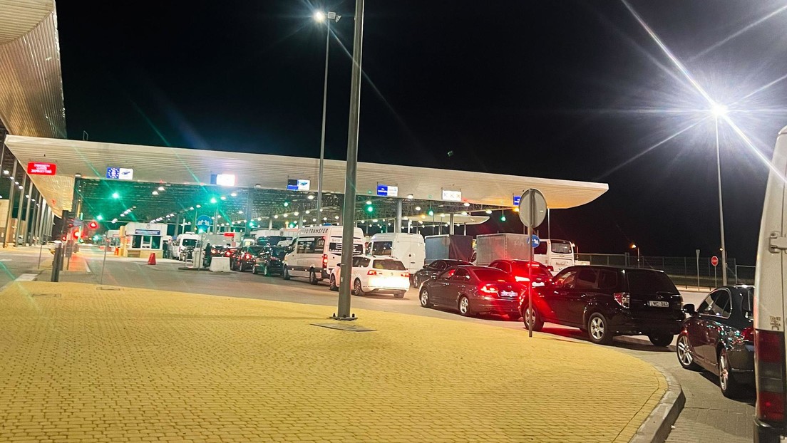 Casi 100.000 jóvenes abandonan Ucrania en dos meses