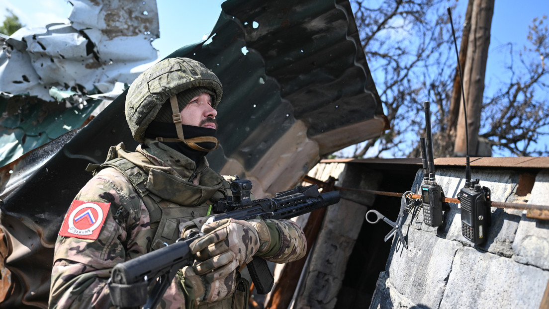 Rusia: Tropas ucranianas ignoran llamamientos a rendirse y se esconden en edificios residenciales