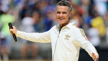 Robbie Williams afirma sufrir de una rara condición neurológica