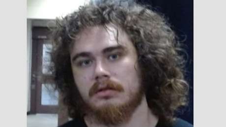 Mata a su abuela porque se burlaba de él y criticaba por cómo lavaba la ropa