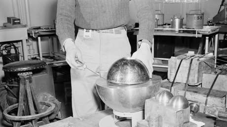 'Núcleo del demonio': El oscuro experimento que consumió vivos a científicos desde adentro