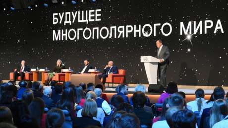 ¿Cómo podría ser el futuro de las tecnologías: un campo de colaboración global o de competencia?