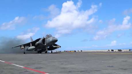 VIDEO: Aviones de combate de EE.UU. ensayan bombardeos con fuego real en el Caribe