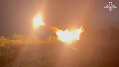 VIDEO: 'Fuego infernal' ruso aniquila fortaleza del enemigo